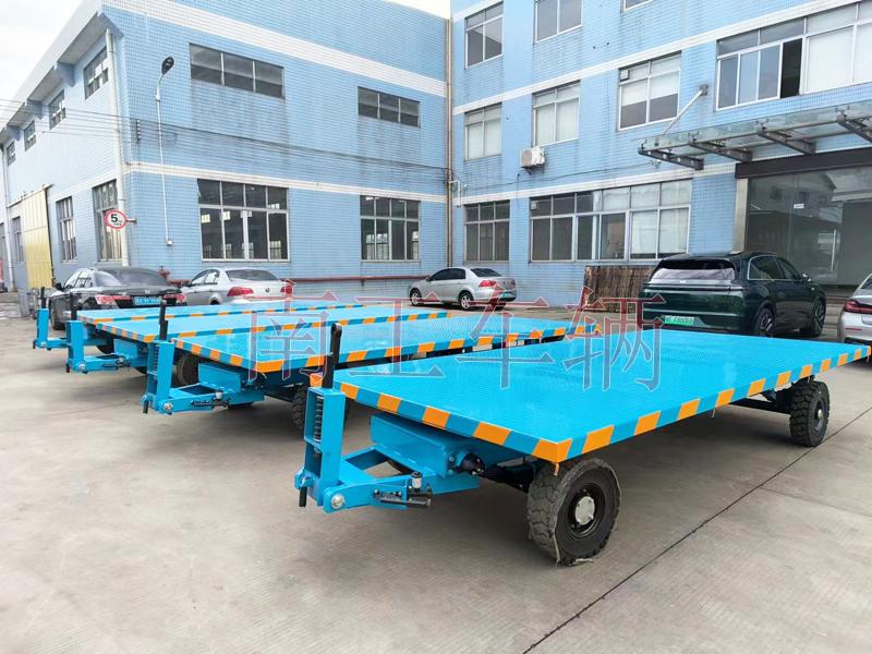 6吨三亿体育入口（中国）蓝色 带减震带刹车工具拖车