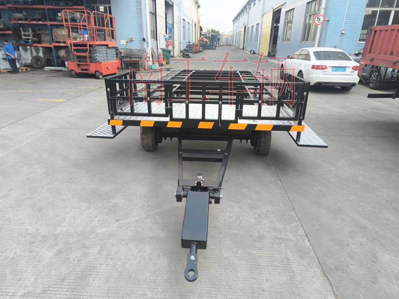 5.5吨牵引式三亿体育入口（中国）带小箱子