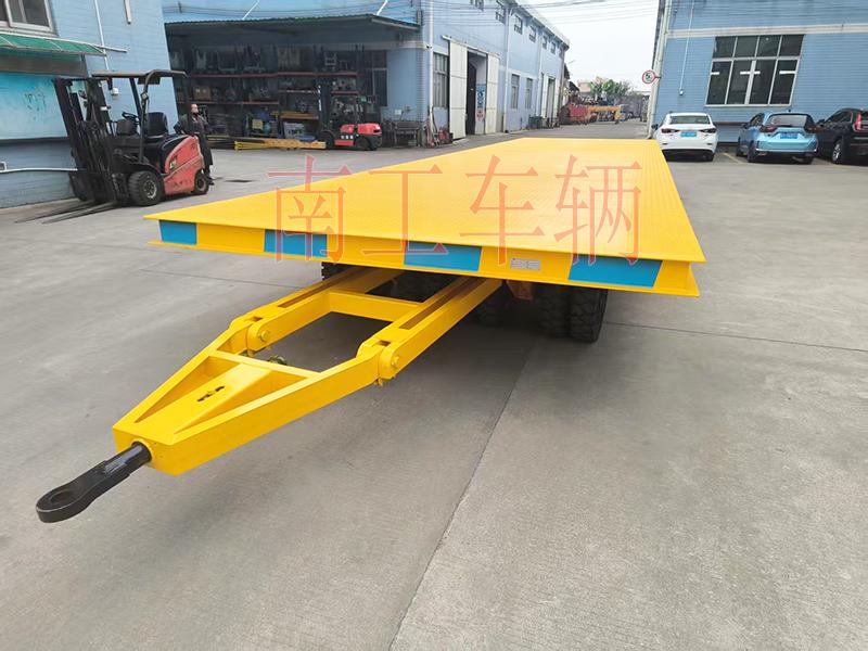 30吨重型12米牵引三亿体育入口（中国） 全挂车橙色