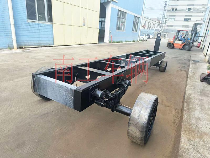 10吨牵引骨架式三亿体育入口（中国） 全挂拖车底盘