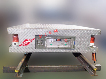 1676682427337321.jpg 1.5吨电动轨道车1I.jpg