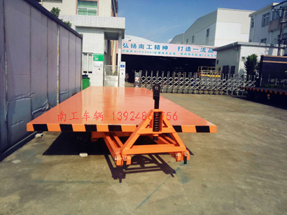 10吨三亿体育入口（中国） 8个实心胎全挂车1I.jpg