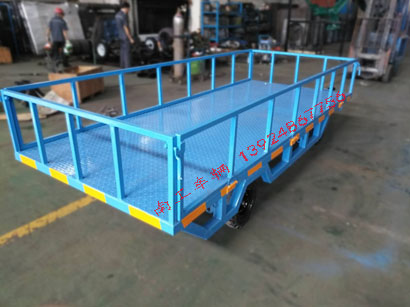 1676947281727553.jpg 3吨护栏平板车全挂型1i.jpg