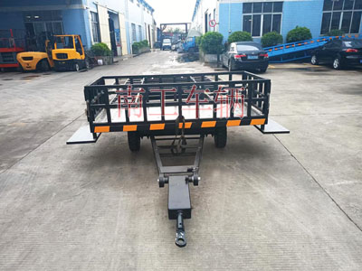 1678416213483260.jpg 4吨三亿体育入口(中国)带箱体铝花纹板2I.jpg