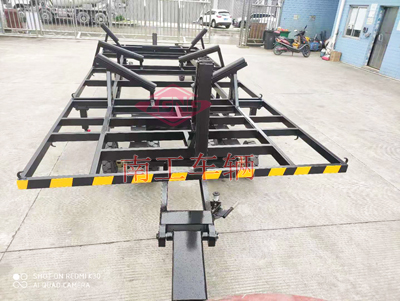 1683699875398511.jpg 6吨牵引游艇拖车骨架式拖车1I.jpg