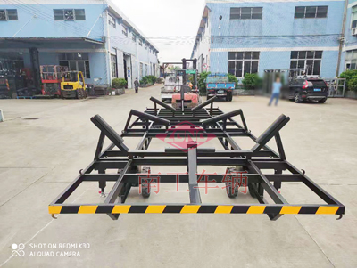 1683699884897276.jpg 6吨牵引游艇拖车骨架式拖车3I.jpg