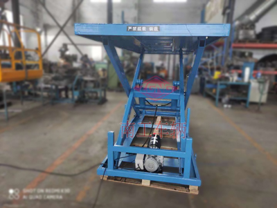 1683884530834818.jpg 1.8吨固定式升降平台6I.jpg