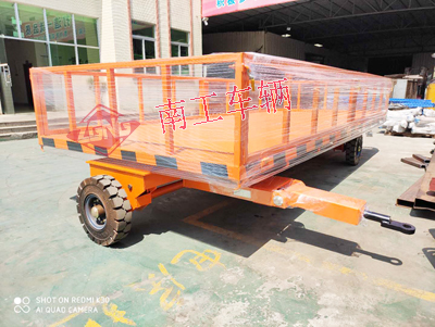 5吨护栏型三亿体育入口（中国） 全挂车4I.jpg