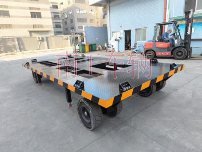 10吨预制方舱三亿体育入口（中国） 拖车底盘2I.jpg