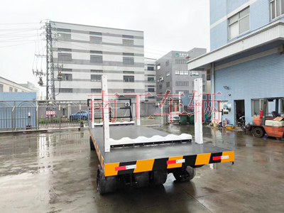 30T重型三亿体育入口（中国） 带活动插装立柱工具拖车4I.jpg