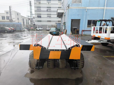 1720143723715581.jpg 25吨V字重型钢卷三亿体育入口(中国)2I.jpg