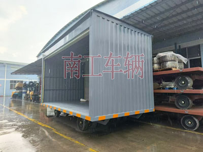 1726297979398803.jpg 10吨箱式三亿体育入口(中国)两侧带卷帘门1I.jpg