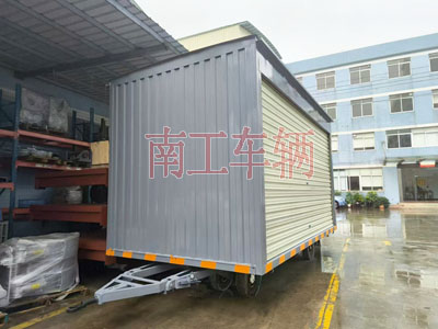 1726298022619163.jpg 10吨箱式三亿体育入口(中国)两侧带卷帘门I.jpg