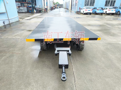 1729233863670872.jpg 6吨牵引三亿体育入口(中国) 工业全挂拖车2I.jpg