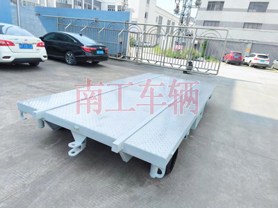 1733899647499005.jpg 船体艏段运输三亿体育入口(中国)1I.jpg