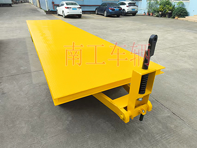 5吨三亿体育入口（中国） 牵引平板全挂拖车4I.jpg